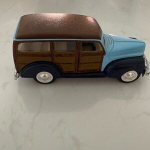 Model woody station wagon